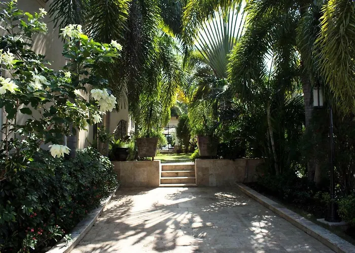 Pride Away Ironshore Luxury Bed and breakfast Montego Bay