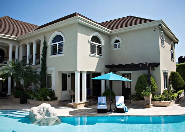 Bed and breakfast Pride Away Ironshore Luxury Montego Bay